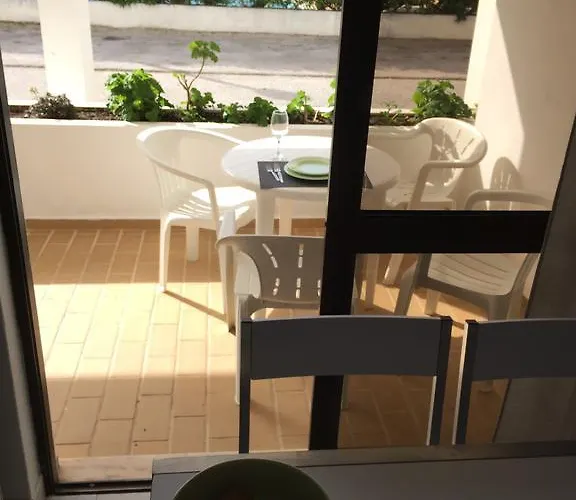 Fully Renovated 아파트